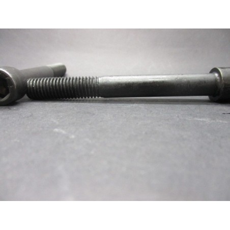 Vis CHC Din 912 Classe 8.8 Acier Brut 12x100