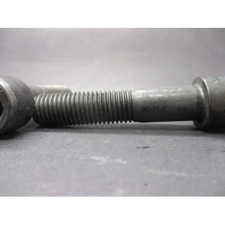 Vis CHC Din 912 Classe 8.8 Acier Brut 16x70