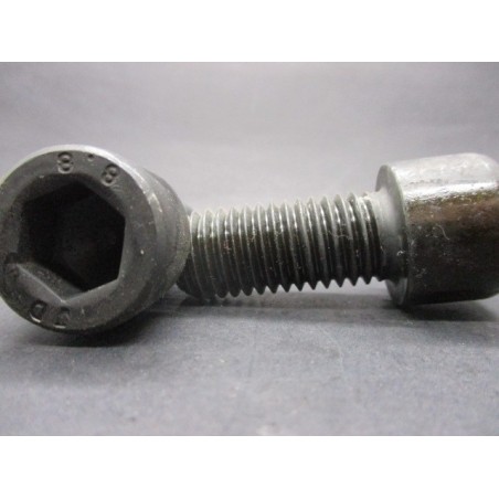 Vis CHC Din 912 Classe 8.8 Acier Brut 18x40